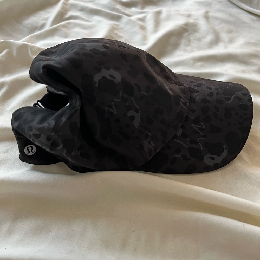lululemon Hat with ponytail